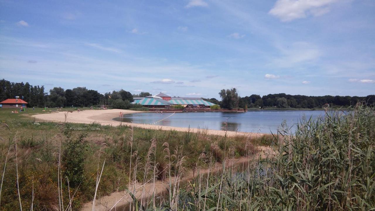 Poort Van De Veluwe Voorthuizen Esterno foto